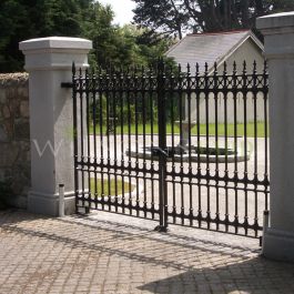 Heritage cast iron gates