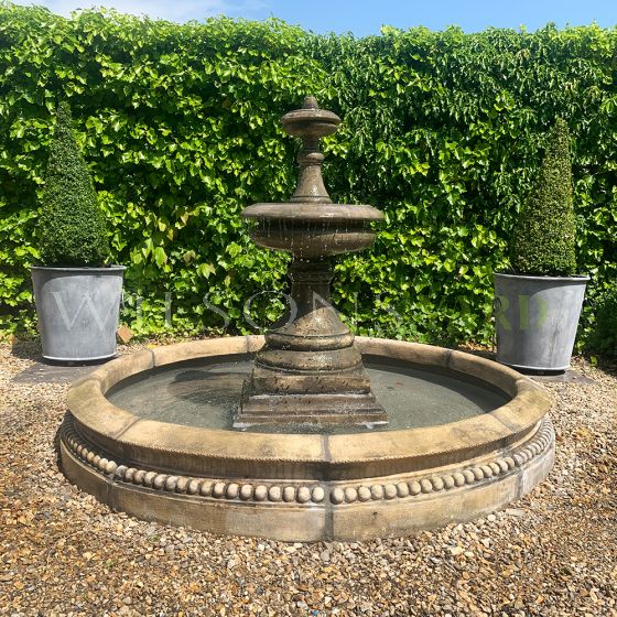 Single tier Georgian Chalice water fountain & 2.1 pool surround