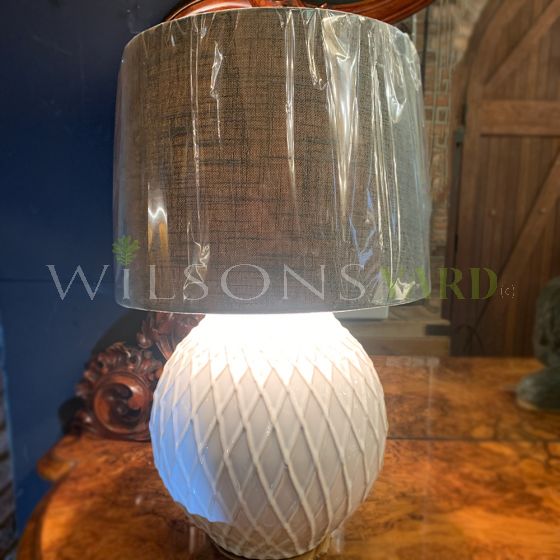 Ceramic table lamp 